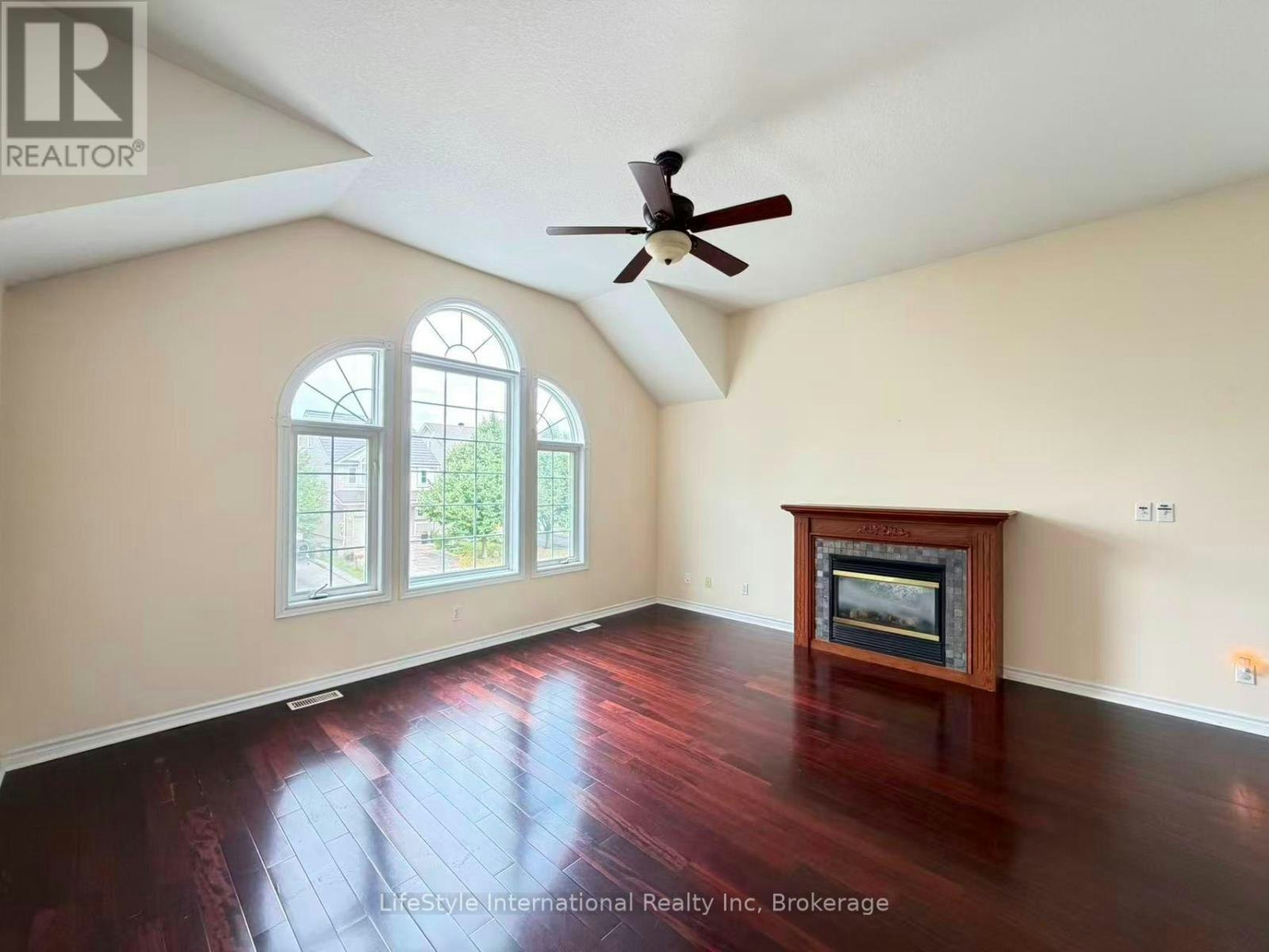 MAIN-16 Lynch Circle, Guelph, ON, N1L 1R5 - 19