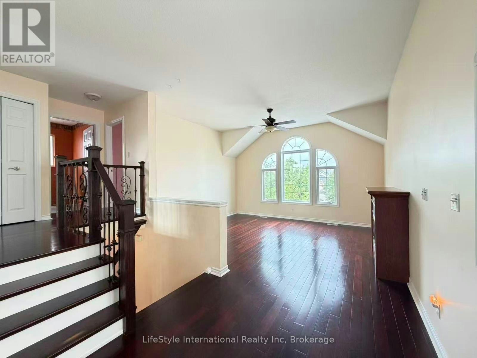 MAIN-16 Lynch Circle, Guelph, ON, N1L 1R5 - 18