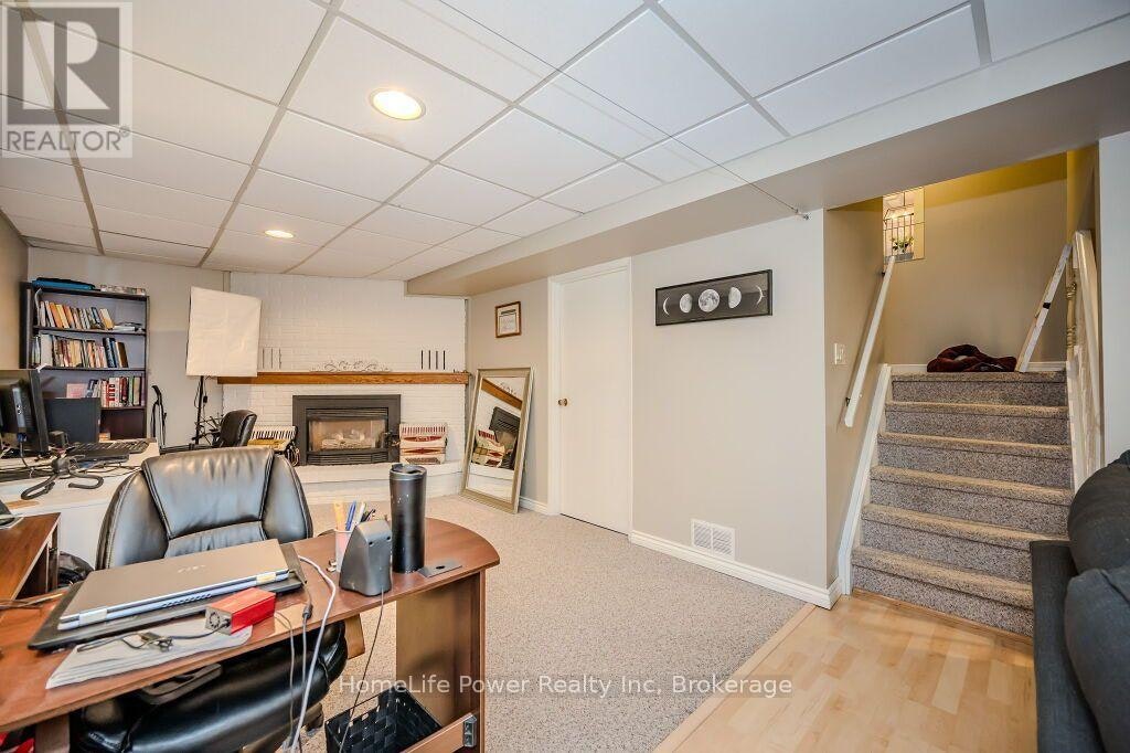 40 Ferman Drive, Guelph, ON, N1H 7E1 - 27
