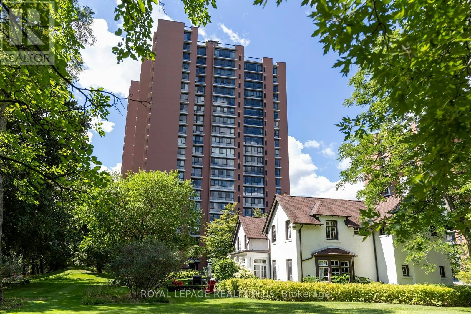 2203-1400 Dixie Road, Mississauga, ON, L5E 3E1