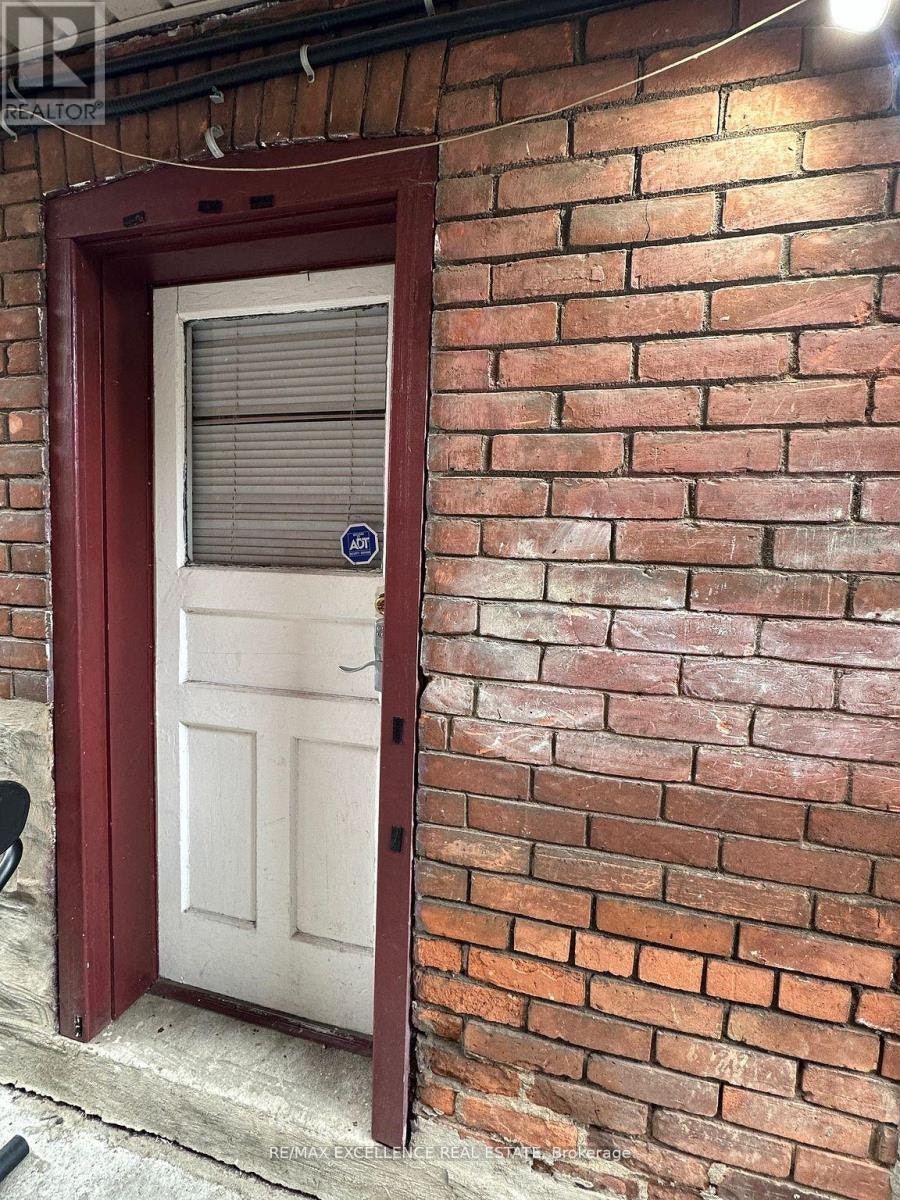 BSMT-25 Barnesdale Avenue S, Hamilton, ON, L8M 2V1