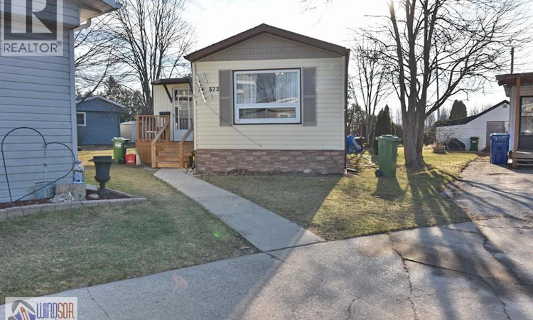 372 Regent Court