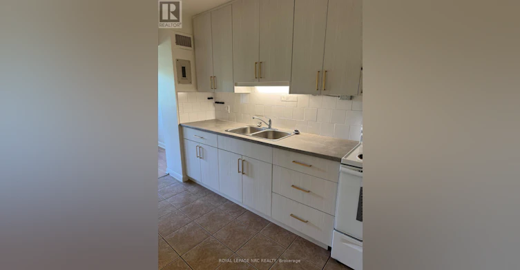 39-6035 Murray Street, Niagara Falls, ON, L2G 2K4 - 4