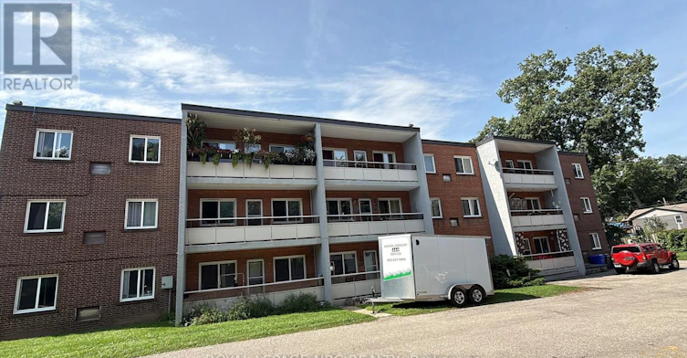39-6035 Murray Street, Niagara Falls, ON, L2G 2K4