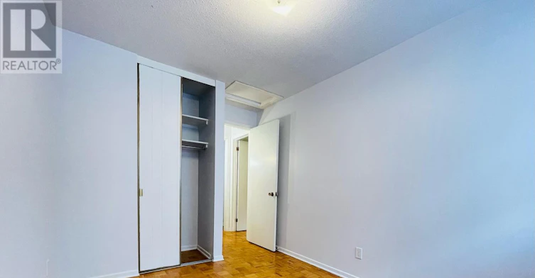 2026 Kings Grove Crescent, Ottawa, ON, K1J 7Z1 - 8