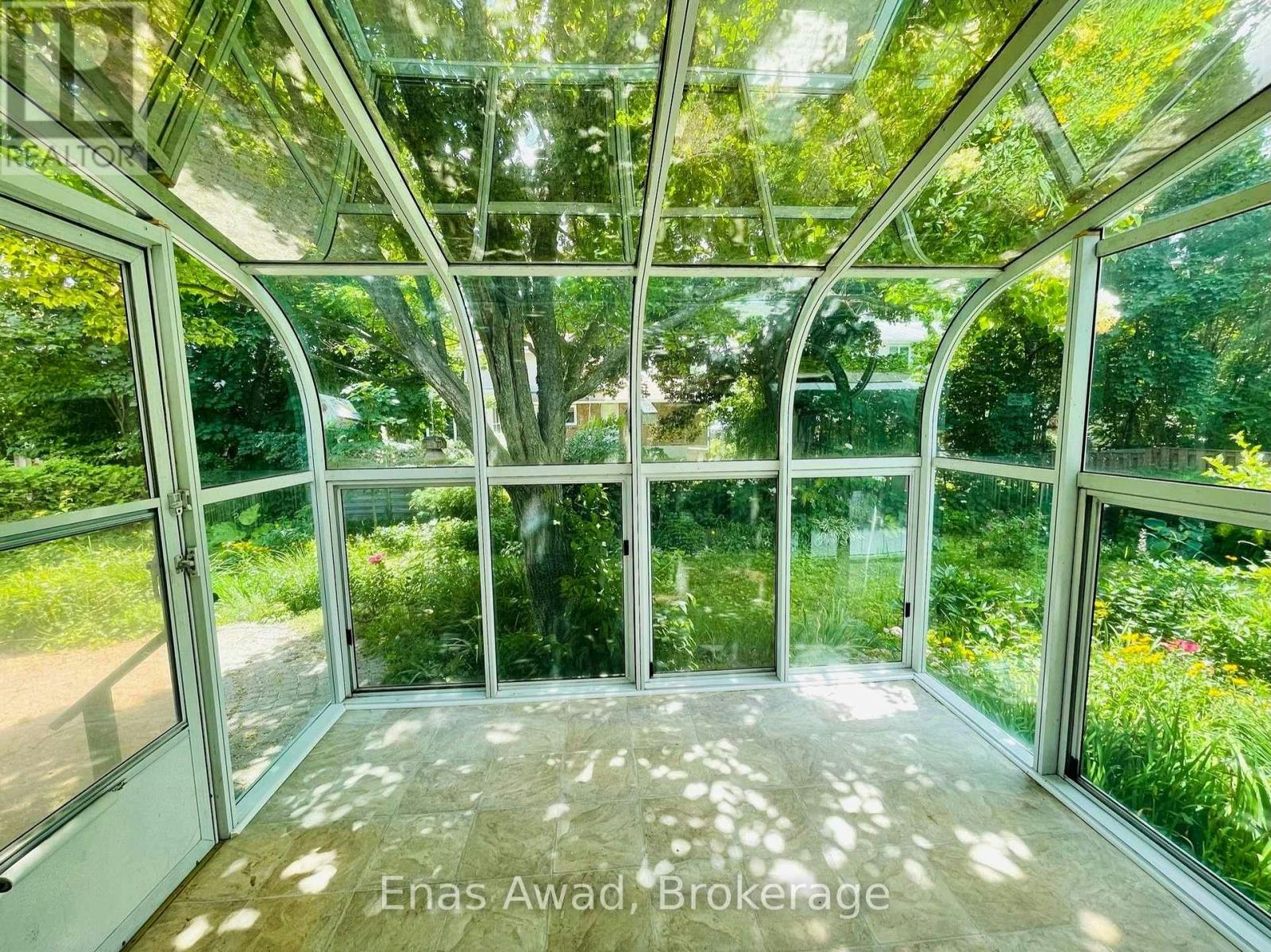 2026 Kings Grove Crescent, Ottawa, ON, K1J 7Z1 - 14