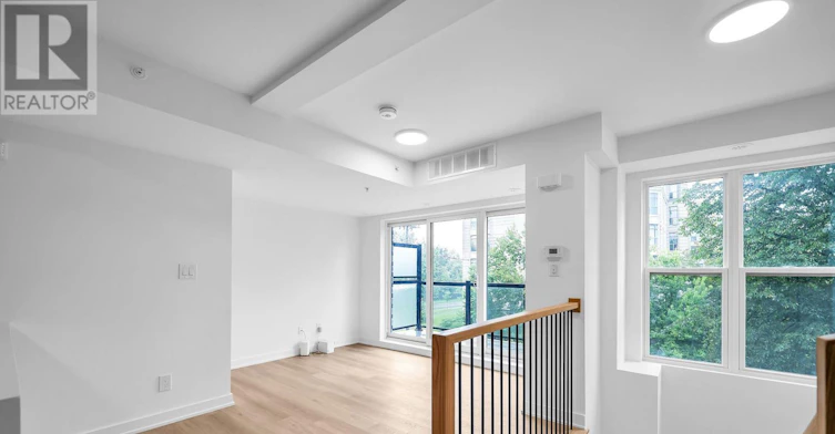 2-200 Railway Engine House Way, Whitby, ON, L1N 0P7 - 4