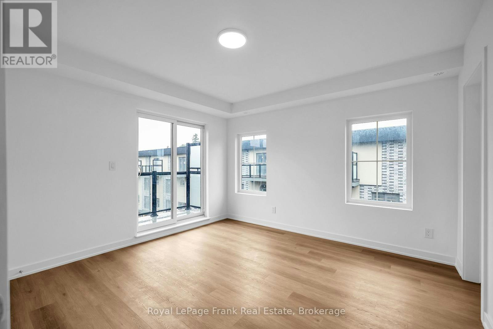 2-200 Railway Engine House Way, Whitby, ON, L1N 0P7 - 12
