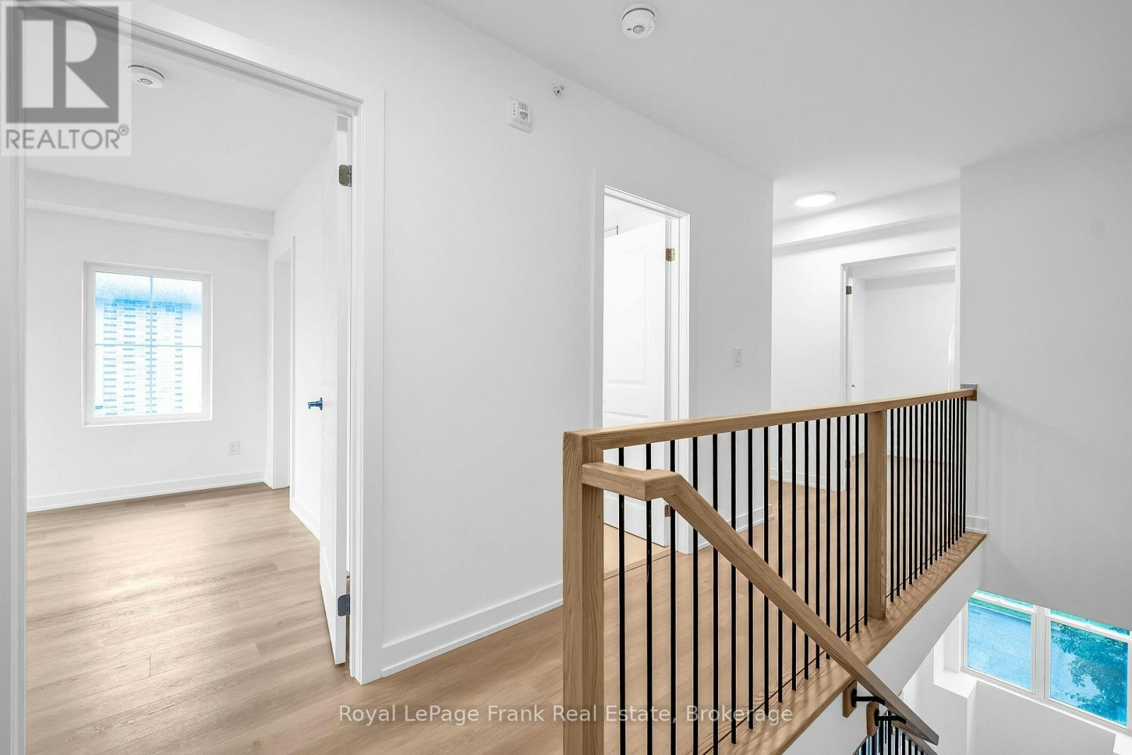 2-200 Railway Engine House Way, Whitby, ON, L1N 0P7 - 11