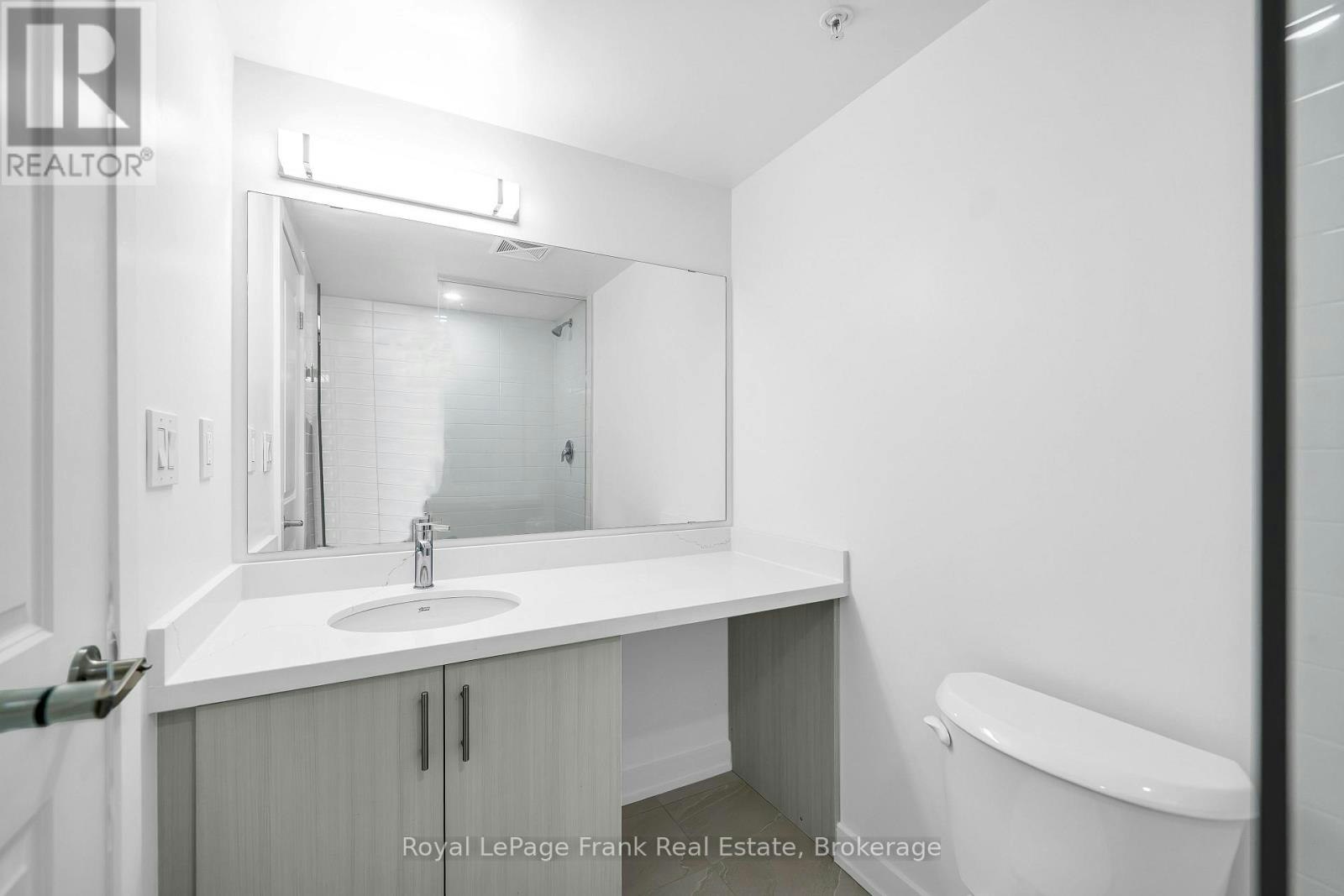 2-200 Railway Engine House Way, Whitby, ON, L1N 0P7 - 17