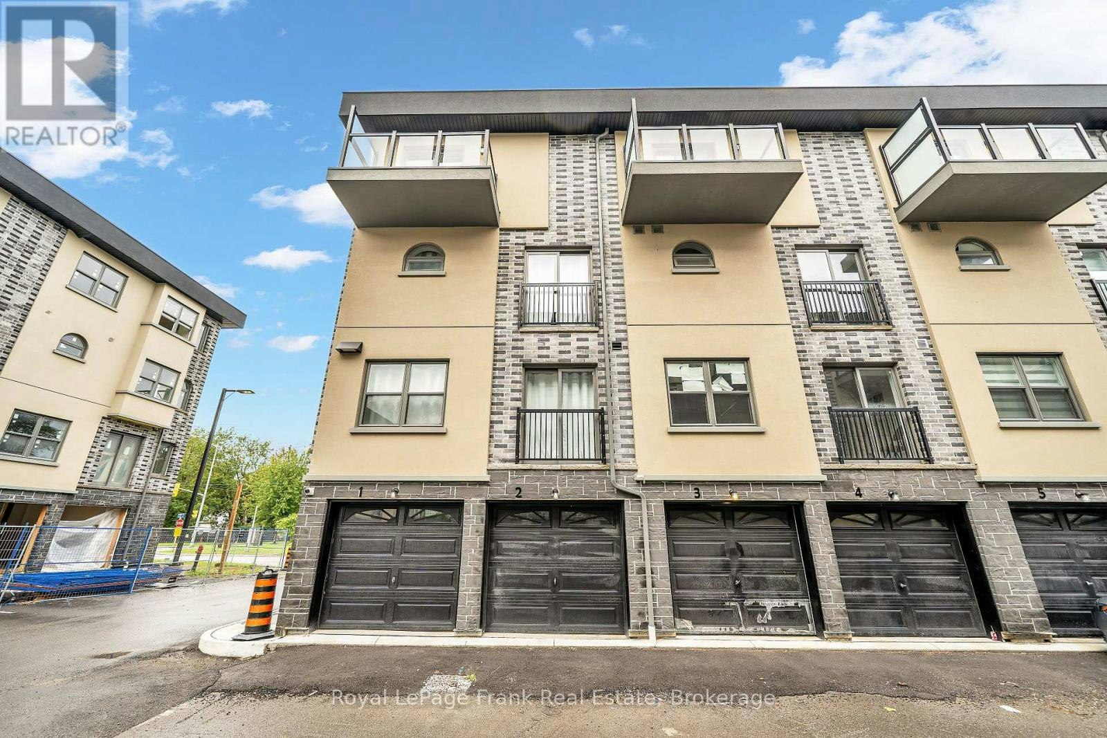 2-200 Railway Engine House Way, Whitby, ON, L1N 0P7 - 19