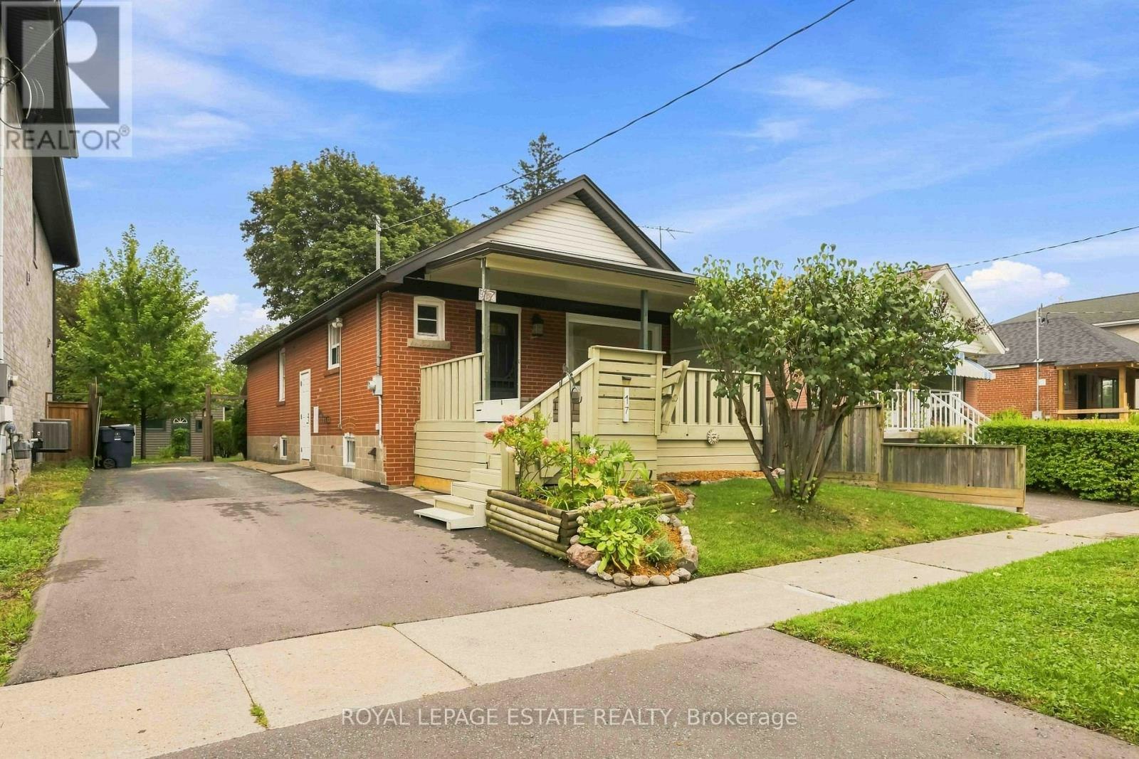 UPPER-17 Arden Crescent, Toronto, ON, M1L 3R6 - 2