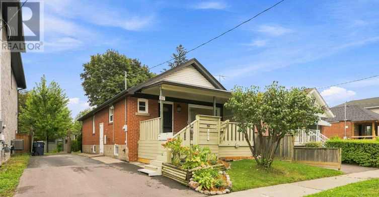 UPPER-17 Arden Crescent, Toronto, ON, M1L 3R6 - 2