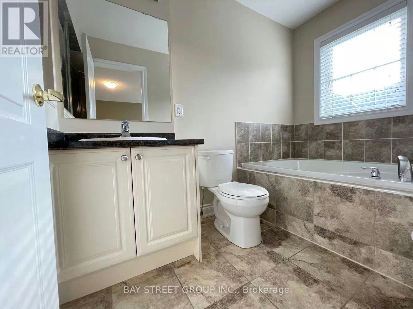 86 Mack Clement Lane, Richmond Hill, ON, L4S 0G2 - 17