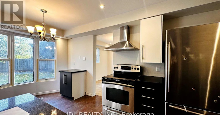 127 Huntington Park Drive, Markham, ON, L3T 7C8 - 2