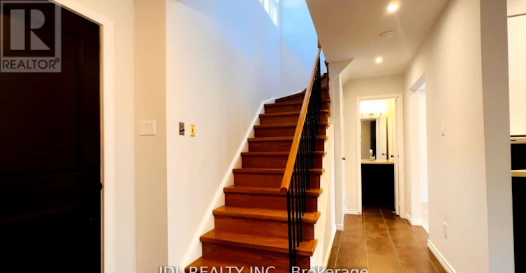 127 Huntington Park Drive, Markham, ON, L3T 7C8 - 10