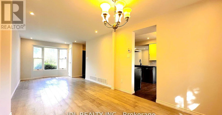 127 Huntington Park Drive, Markham, ON, L3T 7C8 - 5