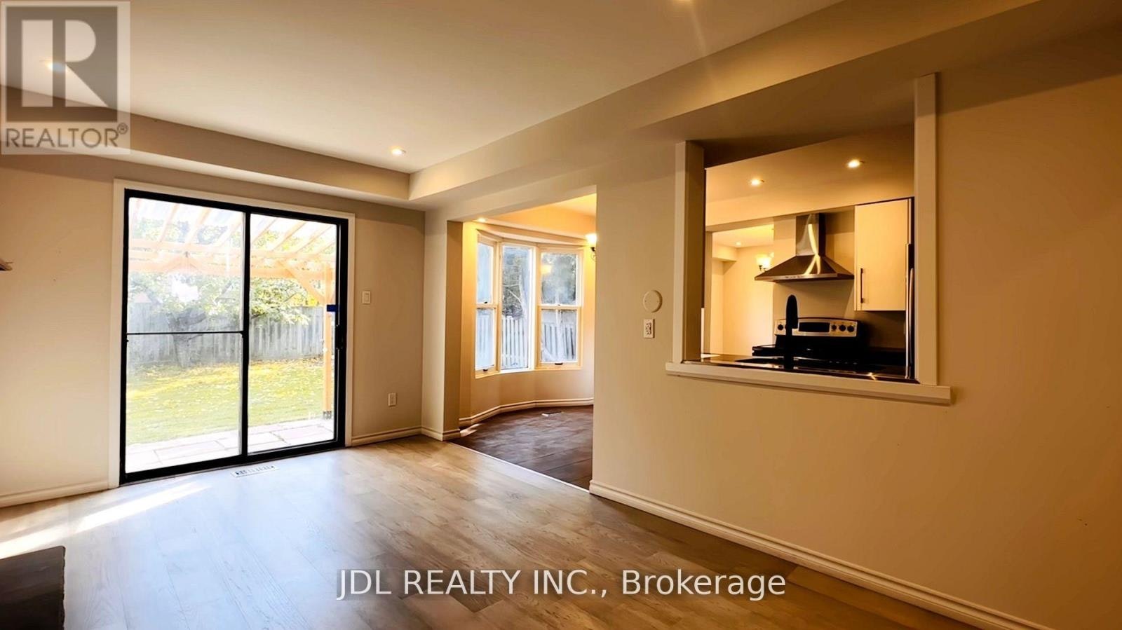127 Huntington Park Drive, Markham, ON, L3T 7C8 - 6