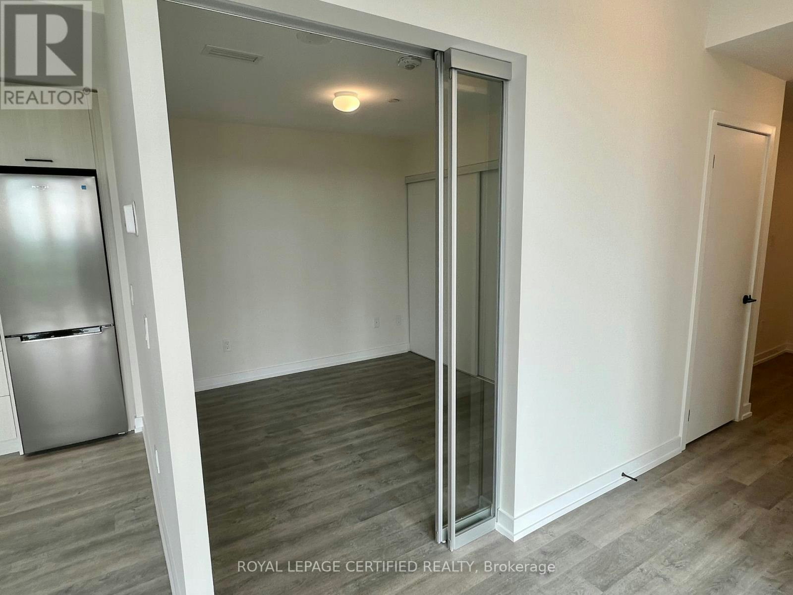 703-2300 St. Clair Avenue W, Toronto, ON, M6N 0B3 - 14