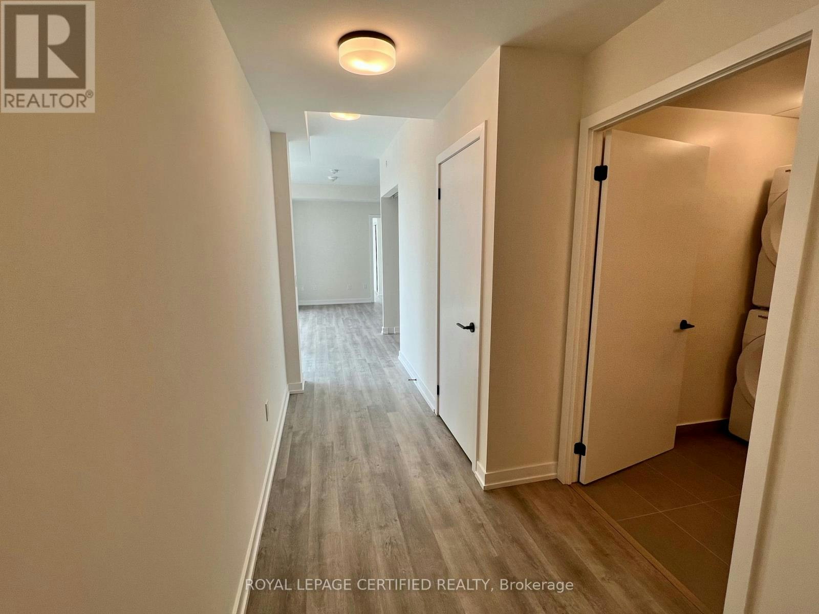 703-2300 St. Clair Avenue W, Toronto, ON, M6N 0B3 - 9
