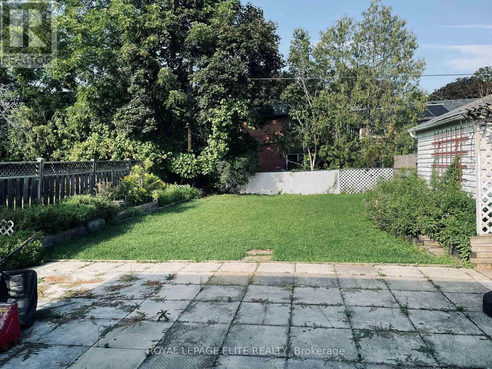 13 Joseph Street, Mississauga, ON, L5M 1N8 - 5