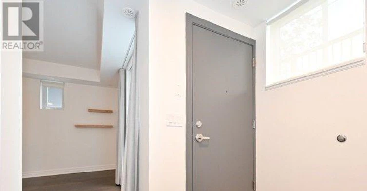 101-47 Macaulay Avenue, Toronto, ON, M6P 3P5 - 3