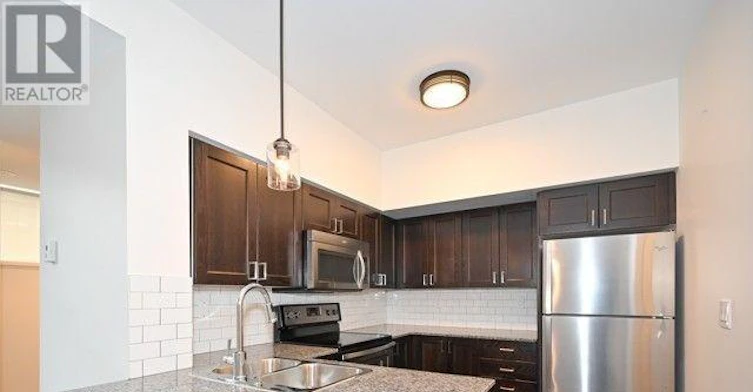 101-47 Macaulay Avenue, Toronto, ON, M6P 3P5 - 11