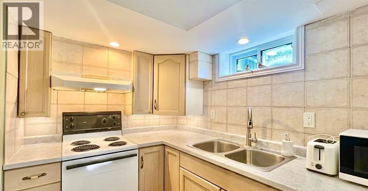 BASEMENT-1669 Cherrylawn, Windsor, ON, N9E 1P6 - 6