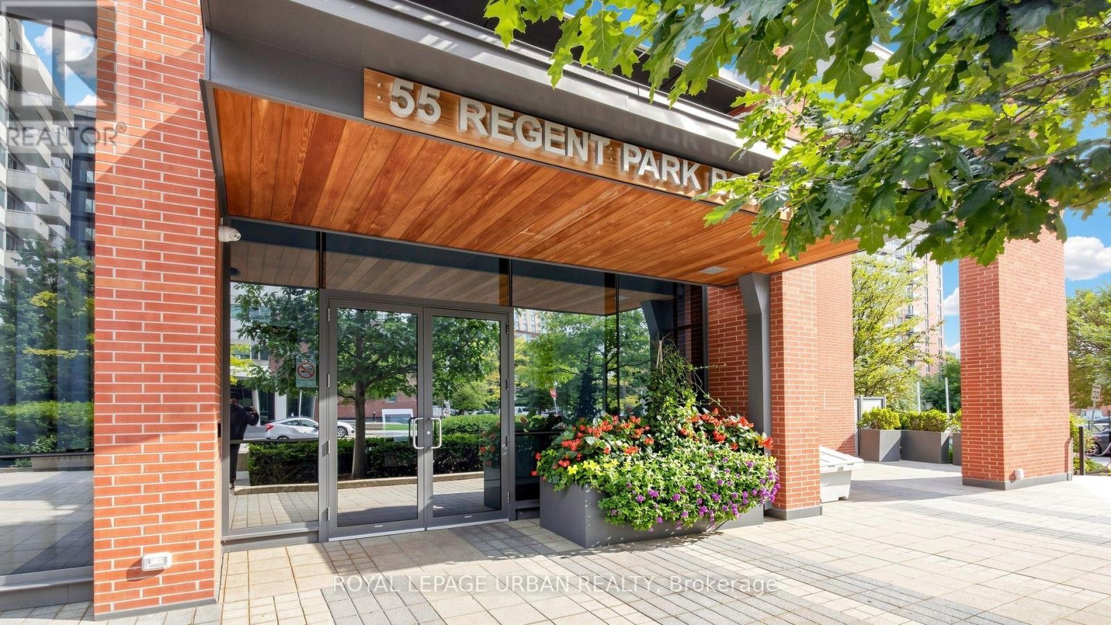 2407-55 Regent Park Boulevard, Toronto, ON, M5A 3H6 - 3