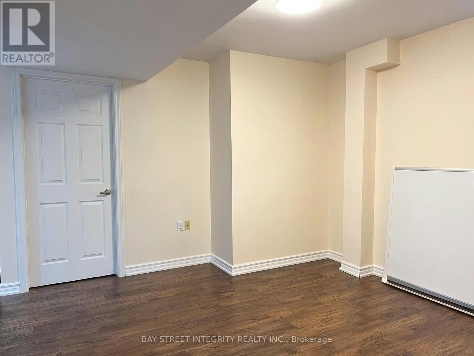 61 Morbank Drive, Toronto, ON, M1V 2M1 - 8