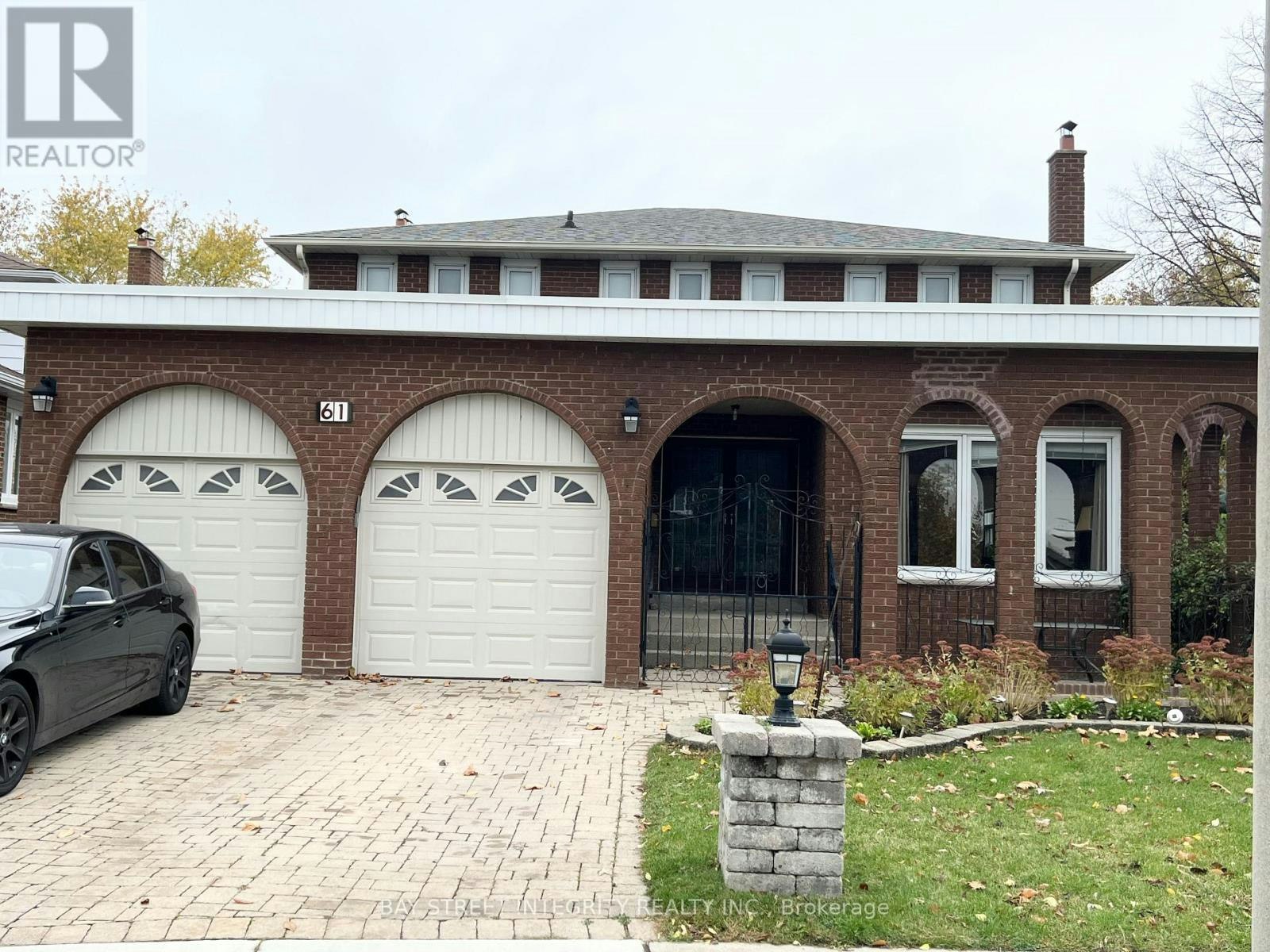 61 Morbank Drive, Toronto, ON, M1V 2M1