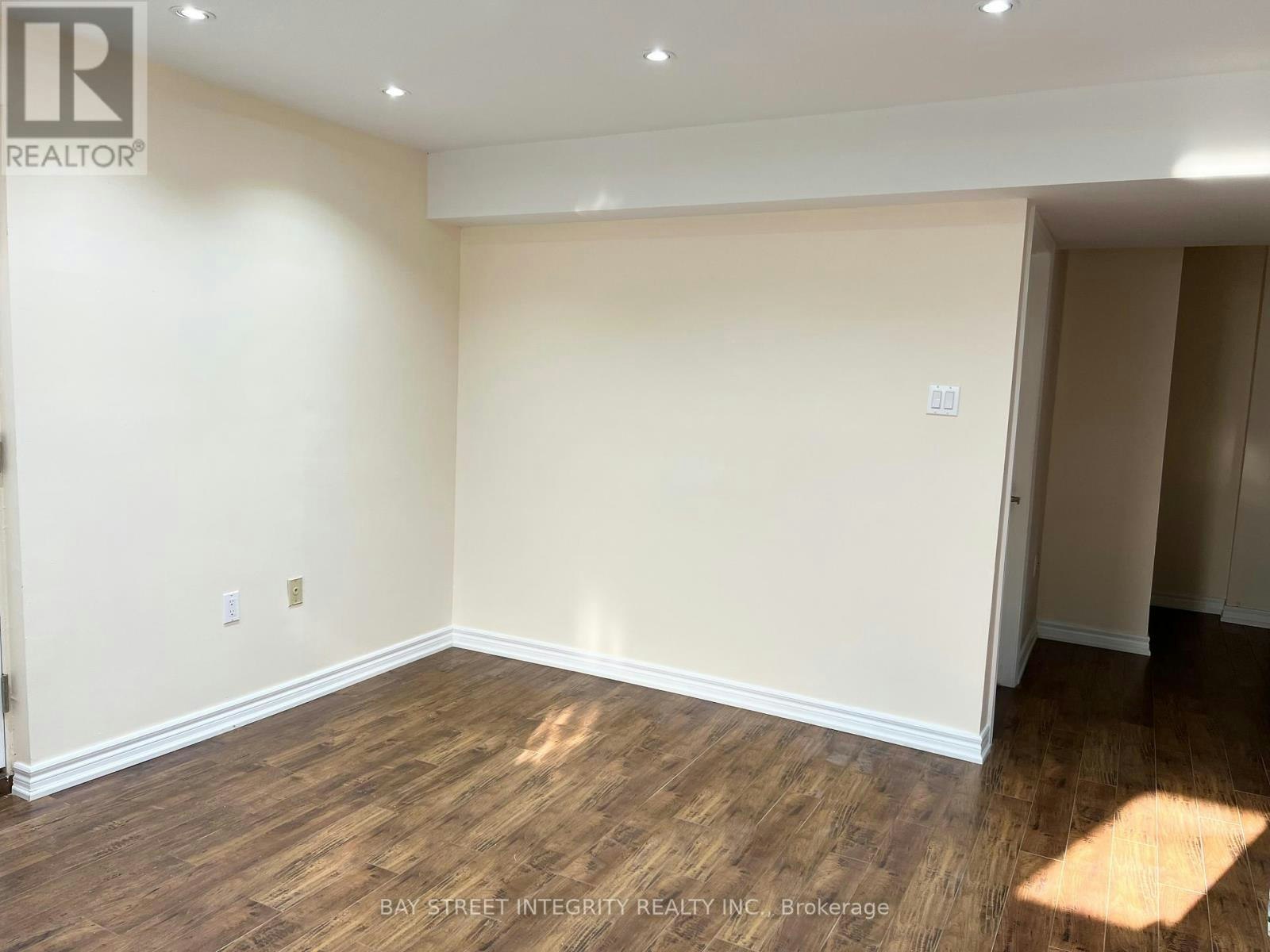 61 Morbank Drive, Toronto, ON, M1V 2M1 - 9