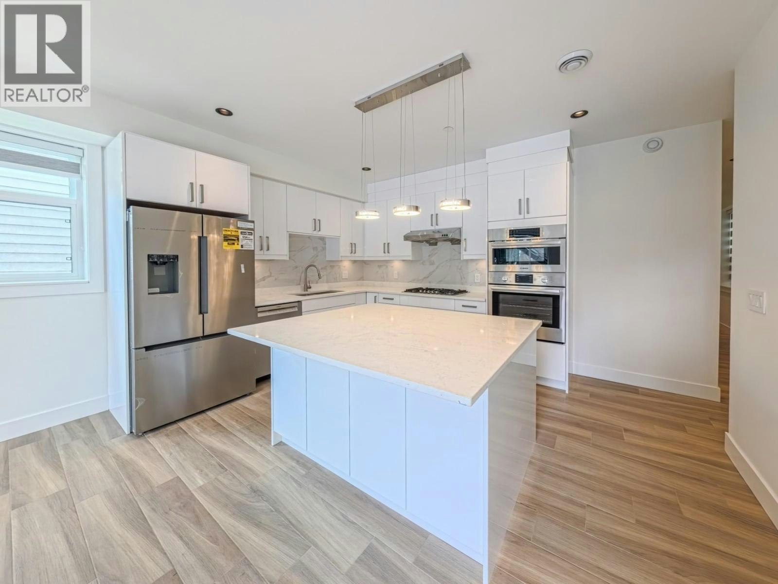 3-745 E 30 Avenue, Vancouver, BC, V5V 2V8