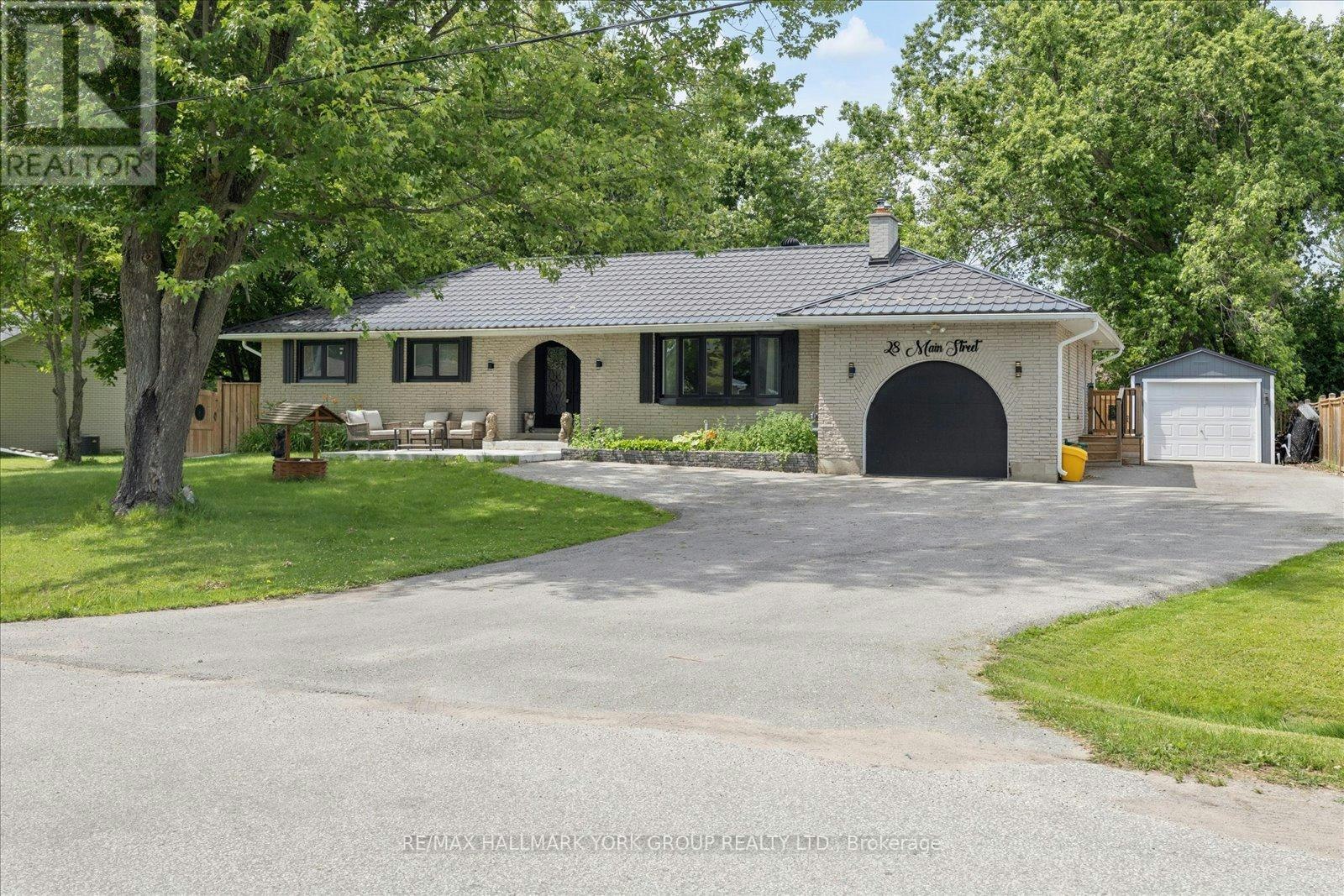 28 Main Street, Georgina, ON, L0E 1N0