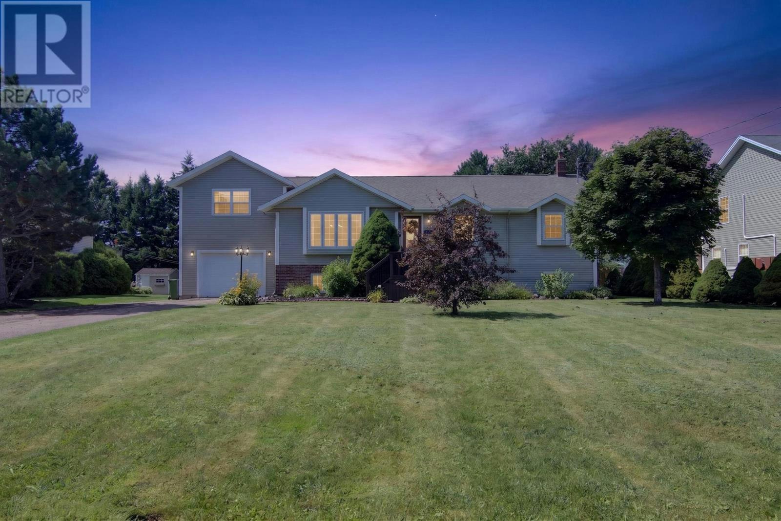 52 Hallie Drive, Summerside, PE, C1N 6C1