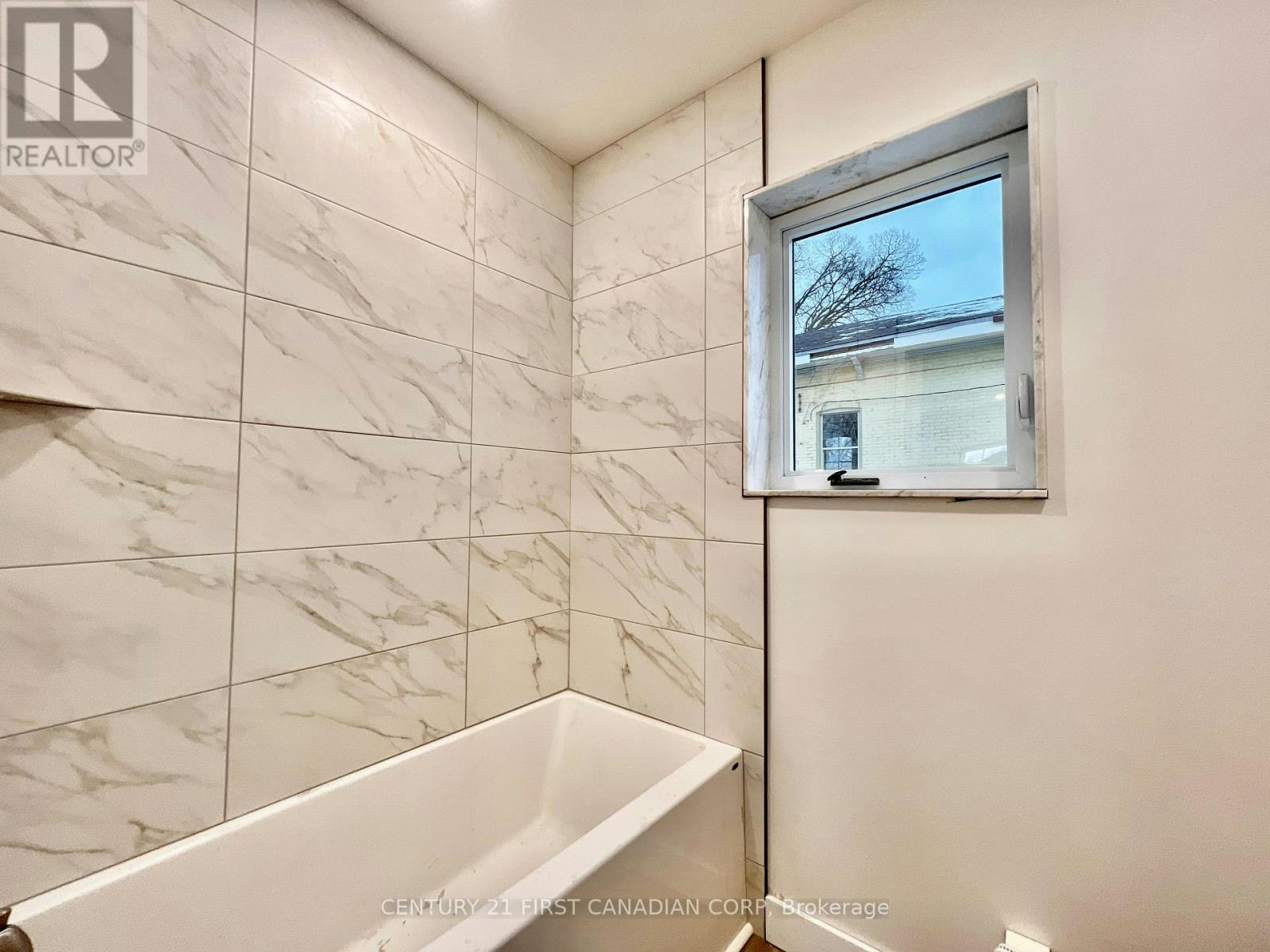 2-166 Central Avenue, London, ON, N6A 1M7 - 8