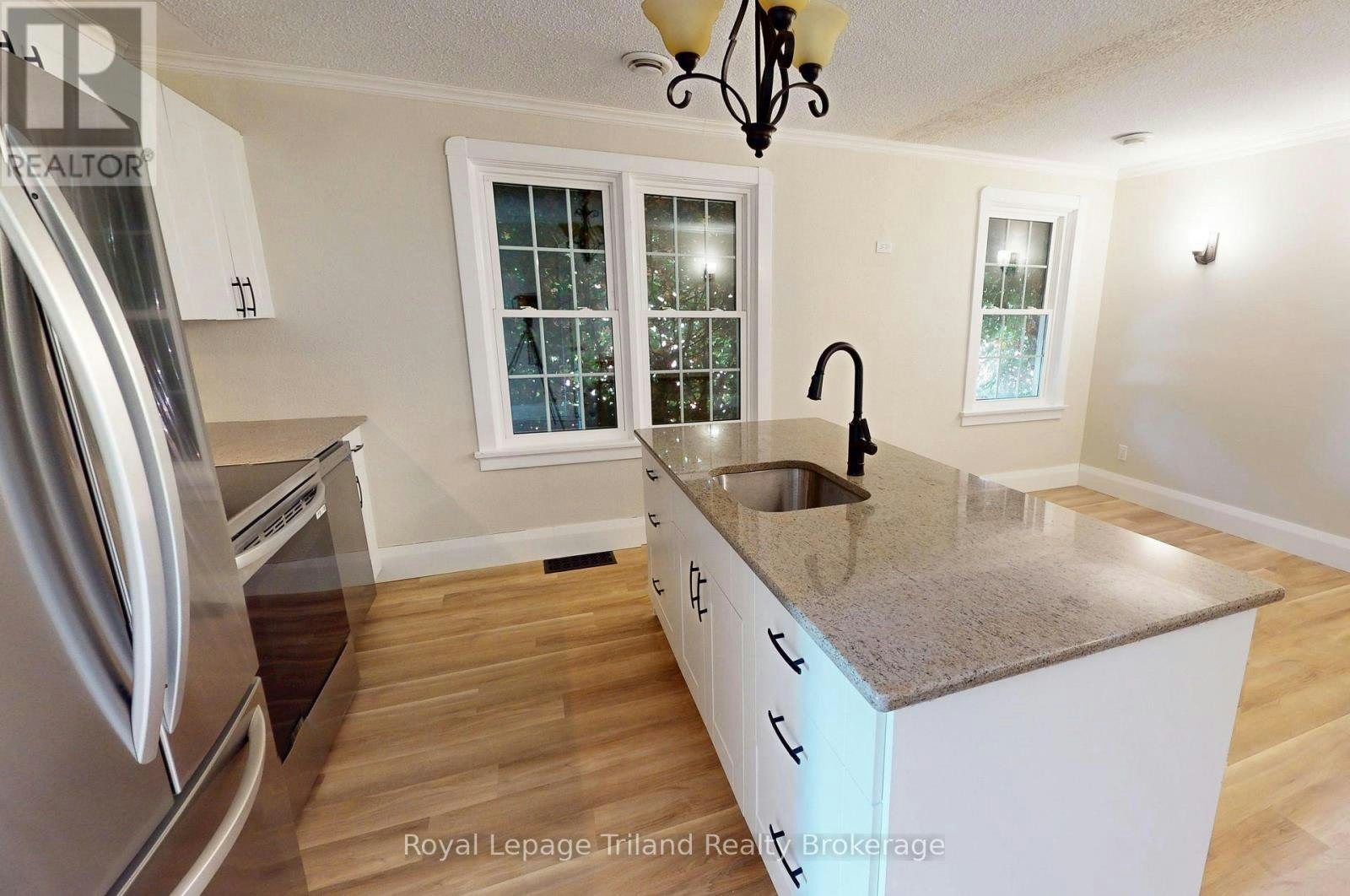 4-145 Vansittart Avenue, Woodstock, ON, N4S 6E5 - 3