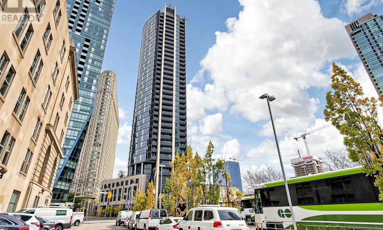 2305-1 The Esplanade Drive