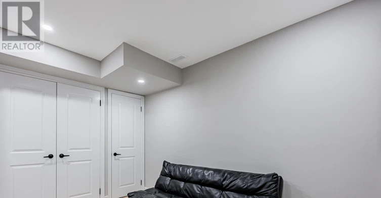 LOWER-6 Harper Hill Drive, Ajax, ON, L1T 0J9 - 5