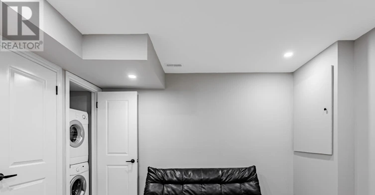 LOWER-6 Harper Hill Drive, Ajax, ON, L1T 0J9 - 16
