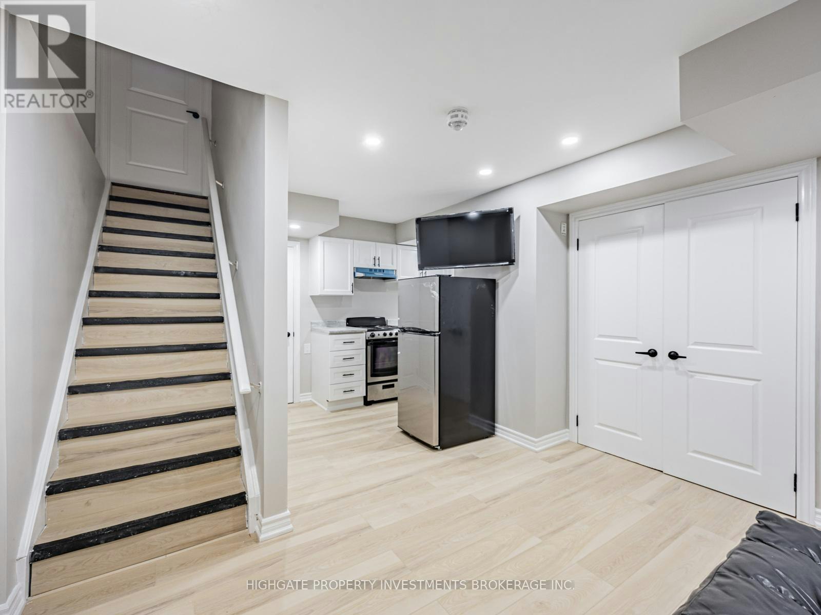 LOWER-6 Harper Hill Drive, Ajax, ON, L1T 0J9 - 3