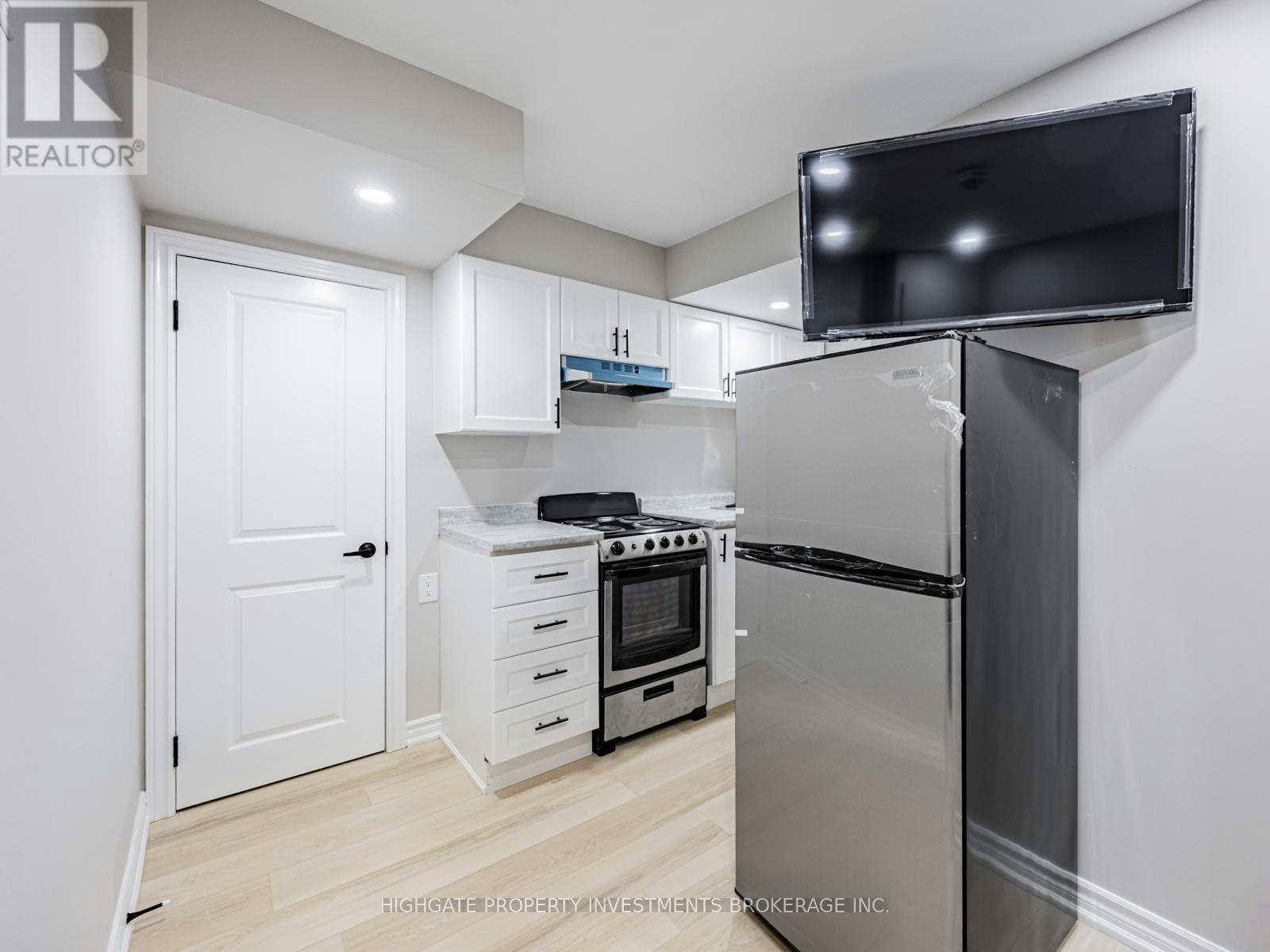 LOWER-6 Harper Hill Drive, Ajax, ON, L1T 0J9 - 8