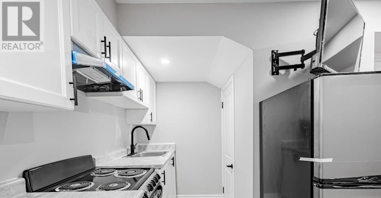 LOWER-6 Harper Hill Drive, Ajax, ON, L1T 0J9 - 11