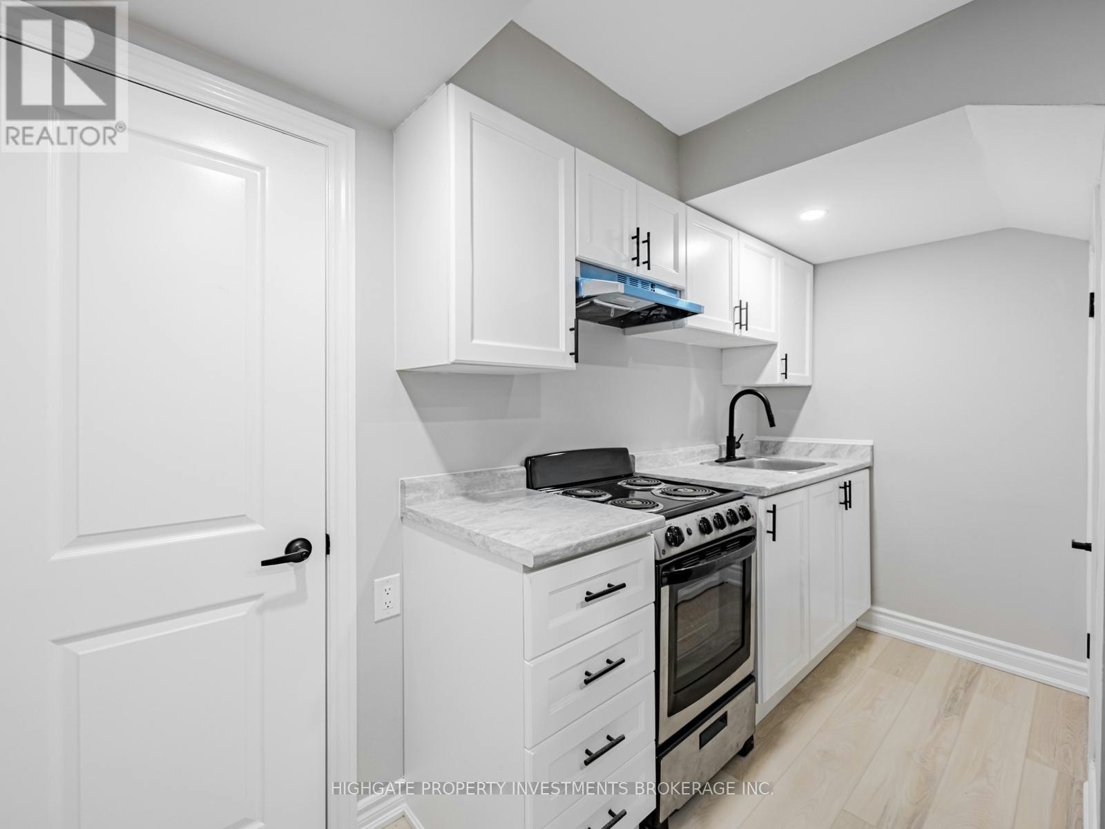 LOWER-6 Harper Hill Drive, Ajax, ON, L1T 0J9 - 12