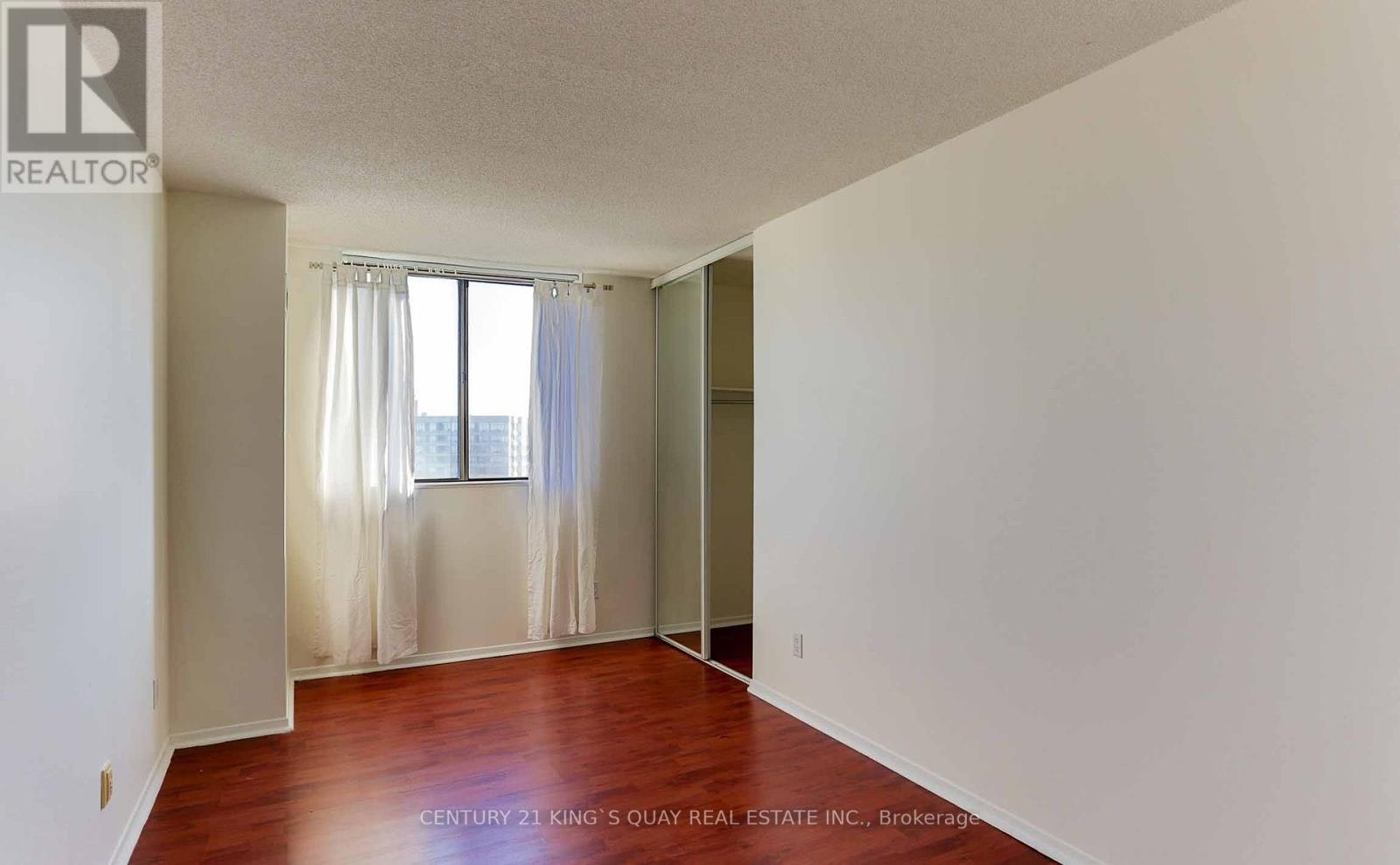 1924-75 Bamburgh Circle, Toronto, ON, M1W 3W1 - 4
