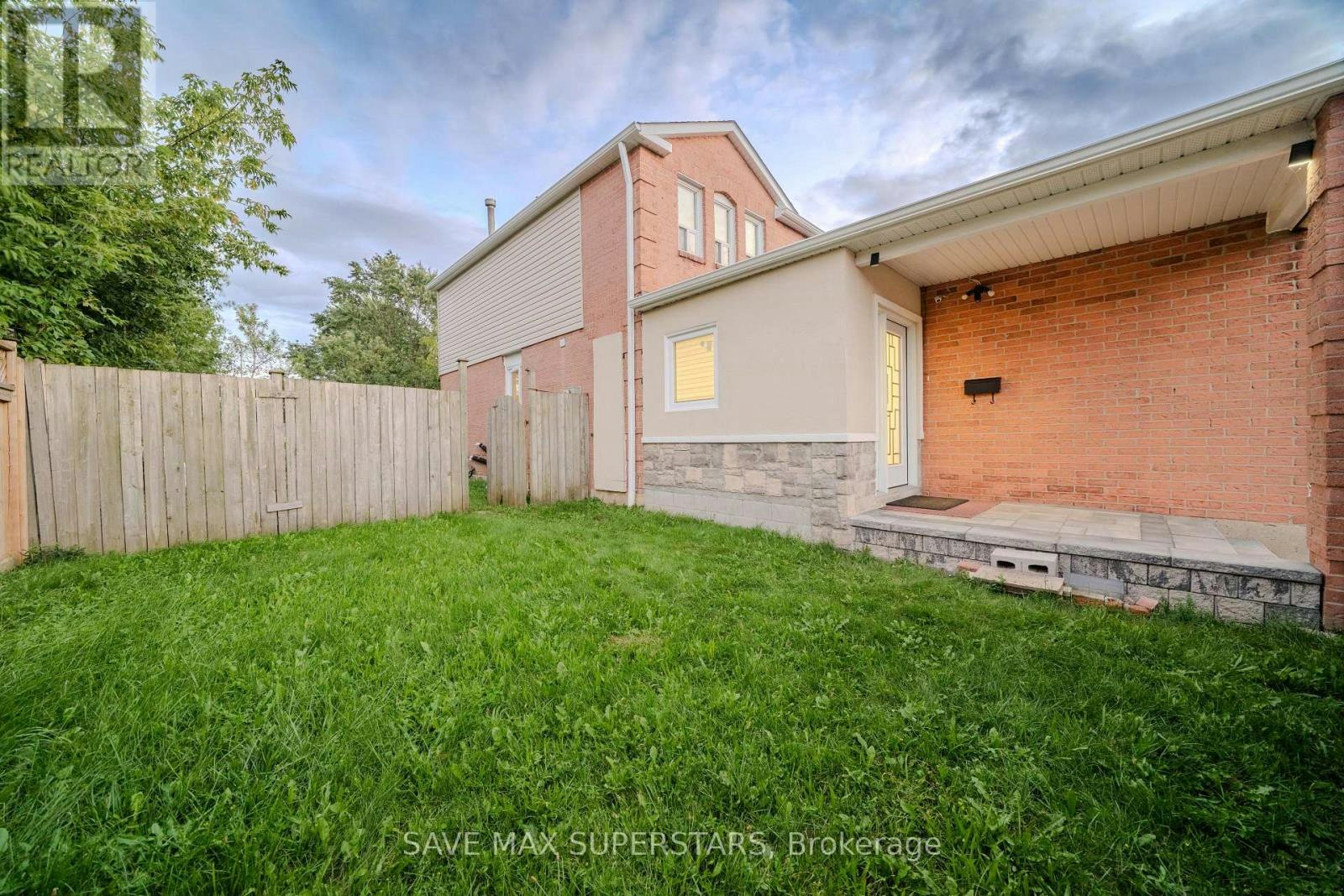 1679 Portland Court, Pickering, ON, L1V 5L5 - 47