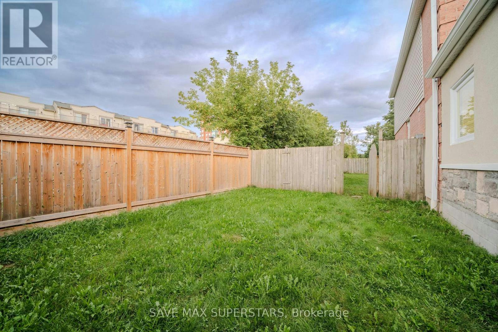 1679 Portland Court, Pickering, ON, L1V 5L5 - 49