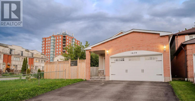 1679 Portland Court, Pickering, ON, L1V 5L5 - 2