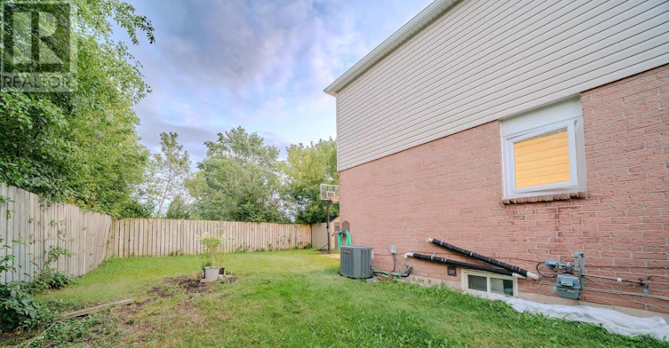 1679 Portland Court, Pickering, ON, L1V 5L5 - 42