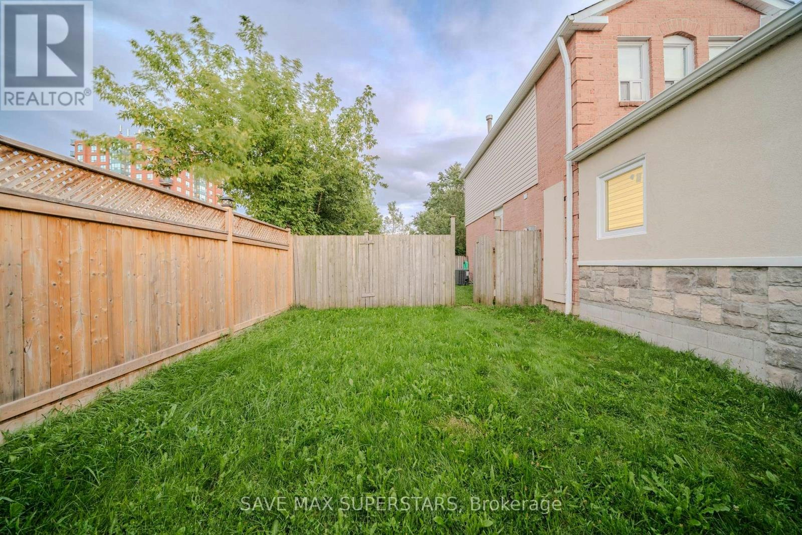 1679 Portland Court, Pickering, ON, L1V 5L5 - 48